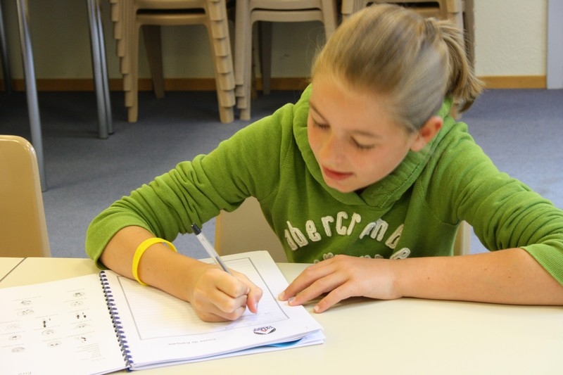 Village Camps International Summer Camp Leysin, Switzerland 2025-08-09 https://www.villagecamps.com/journals_admin/images/714-28-lang fren (7).jpg
